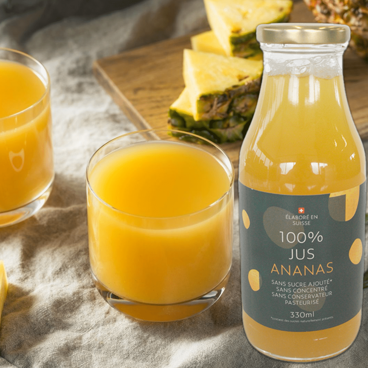 bouteille de jus ananas